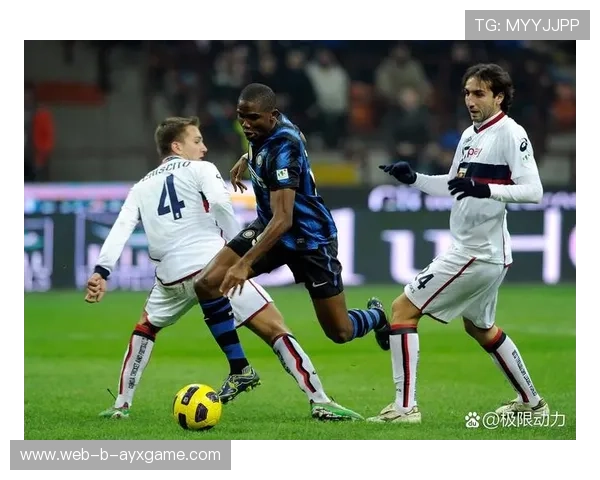 AC米兰连续渗透对方禁区前沿,制造多次威胁 AC米兰连续渗透对方禁区前沿,制造多次威胁