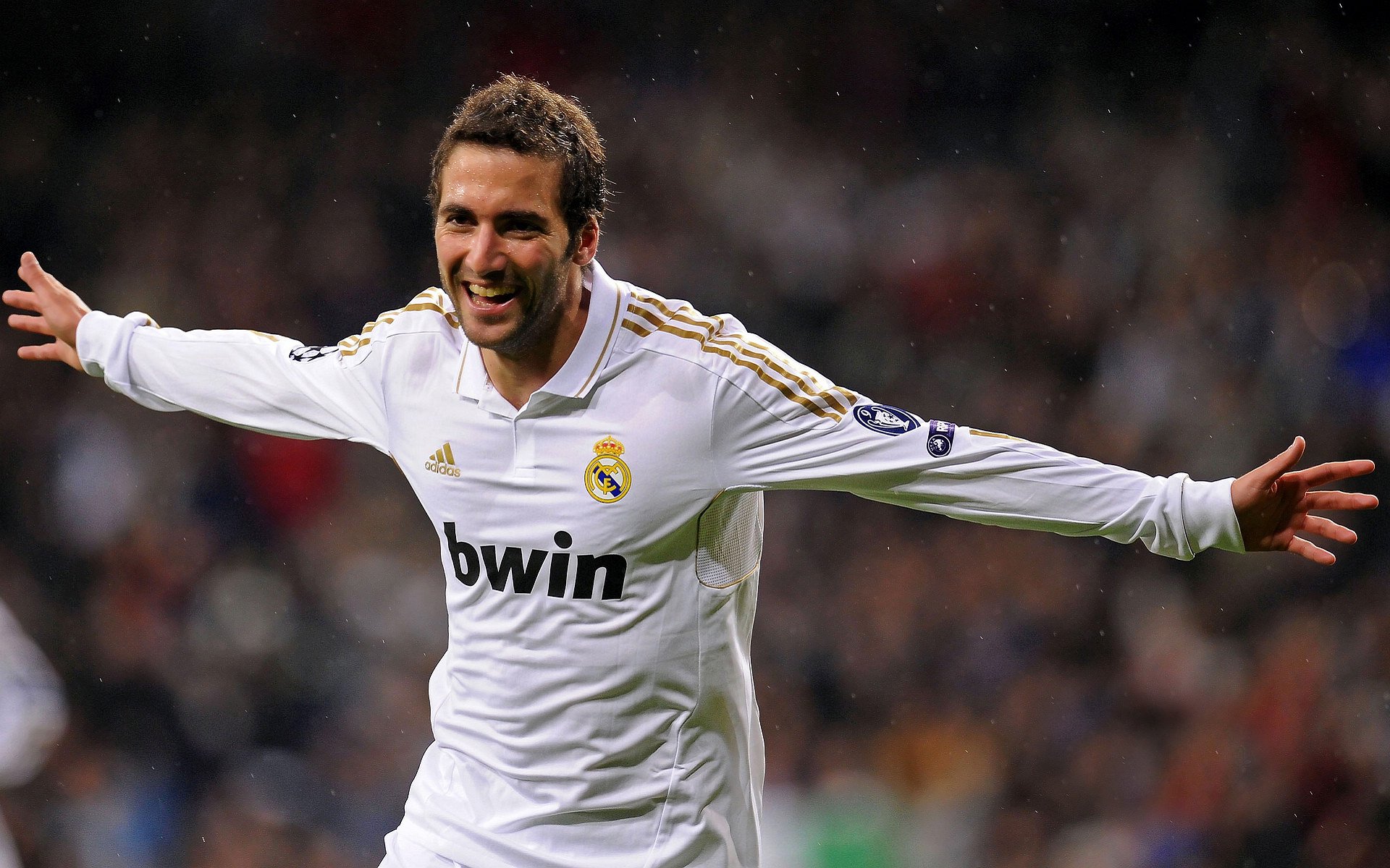 世界自行车日 城市主干道限时开放为骑行日 专用车道变身主角